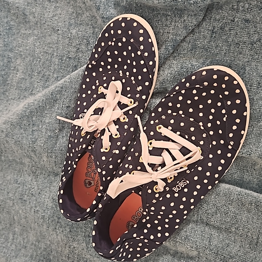 Bobs from sketchers shoes